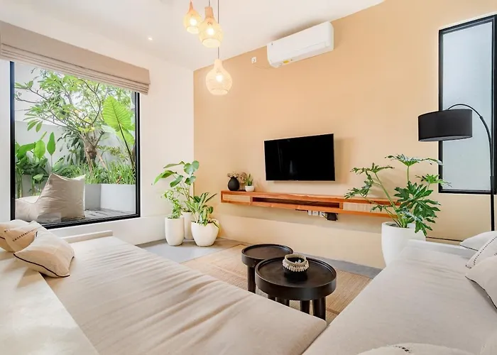 Tropical Luxe Private Pool & Modern Living Vakantiehuis