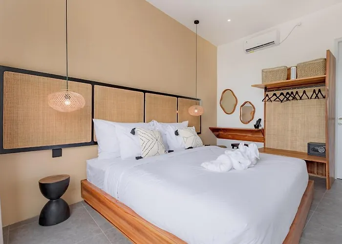 Tropical Luxe Private Pool & Modern Living Vakantiehuis *